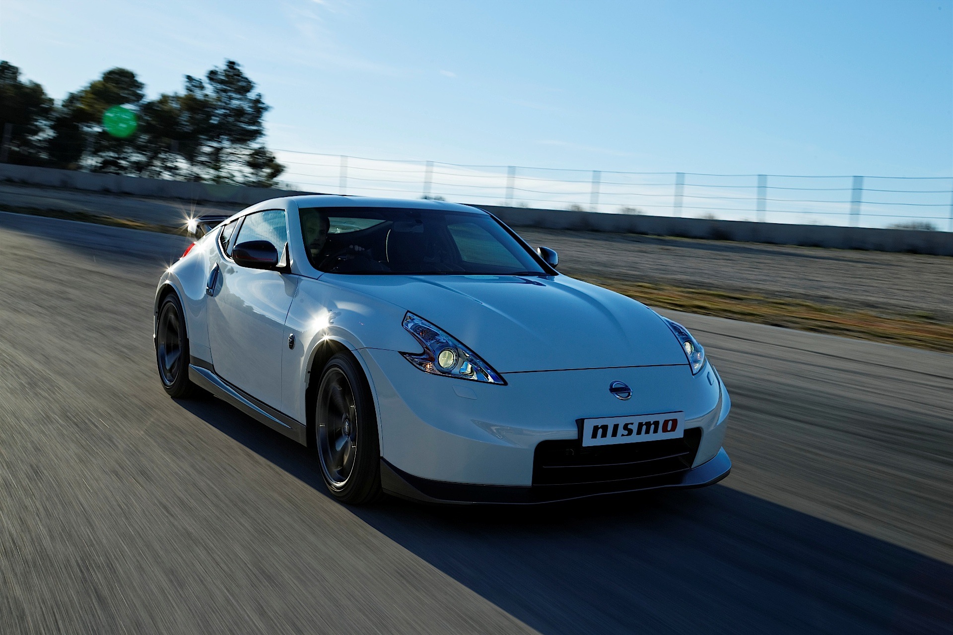 Nissan 370Z Nismo photo 30