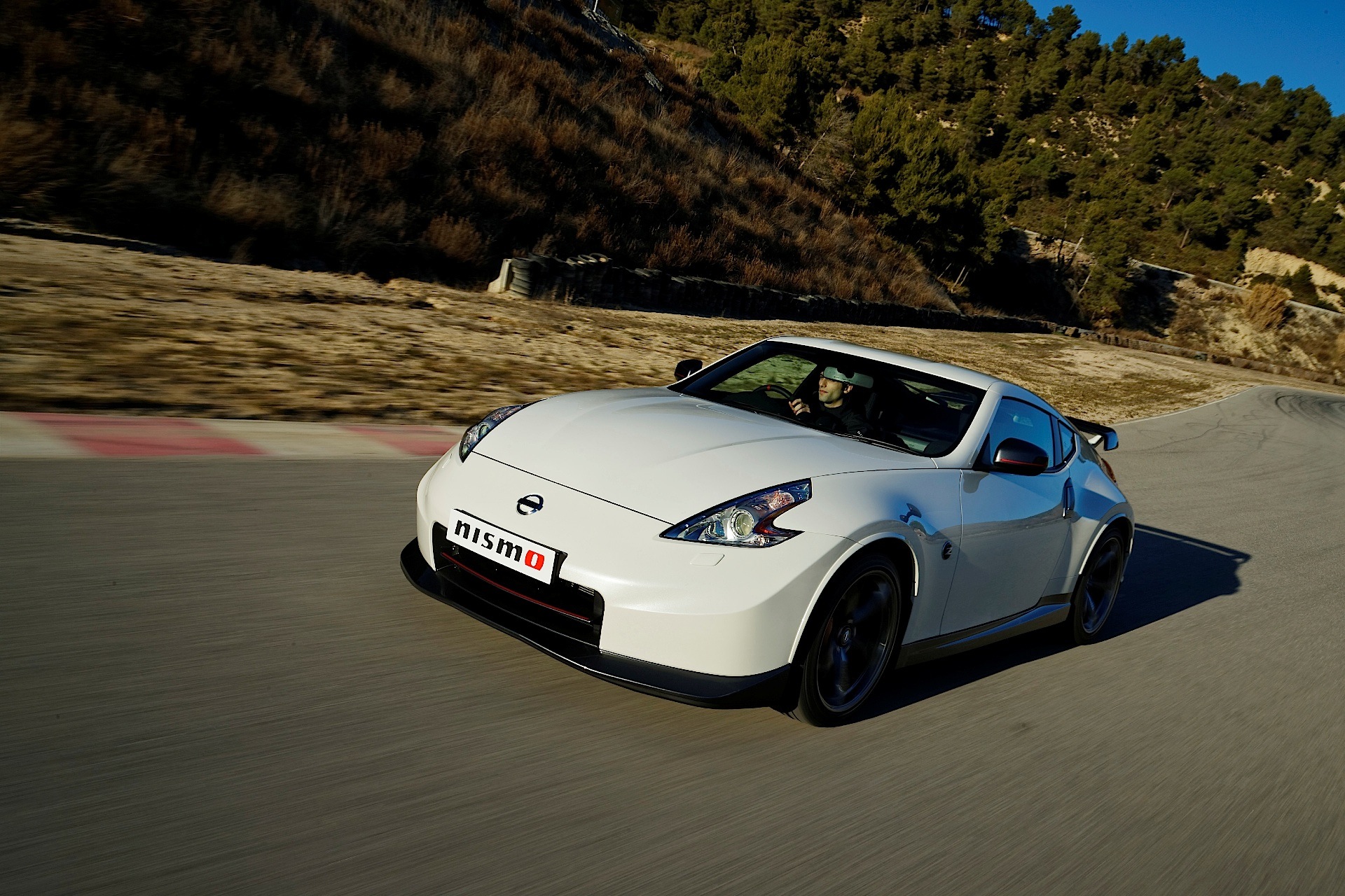 Nissan 370Z Nismo photo 31