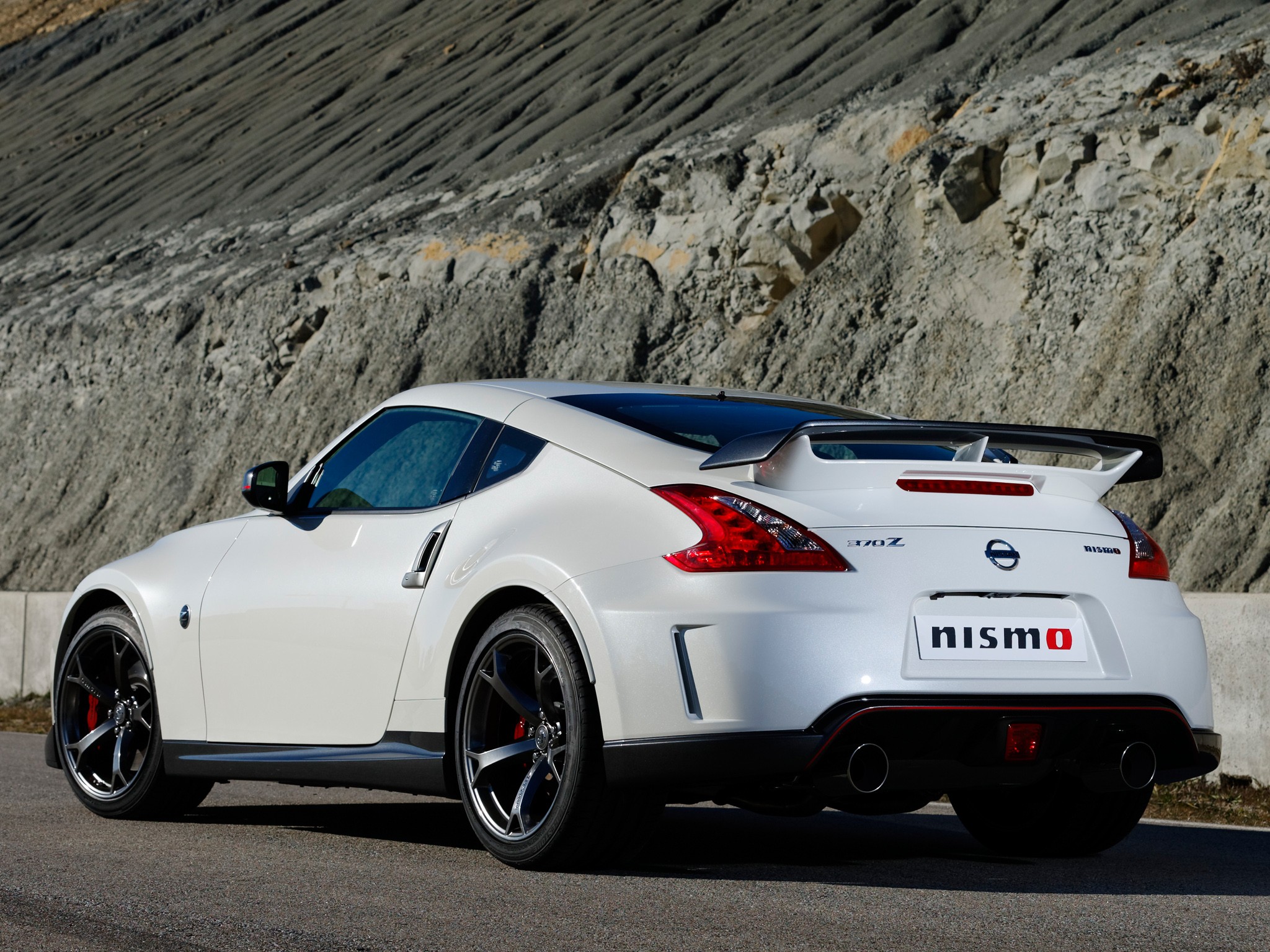 Nissan 370Z Nismo photo 13