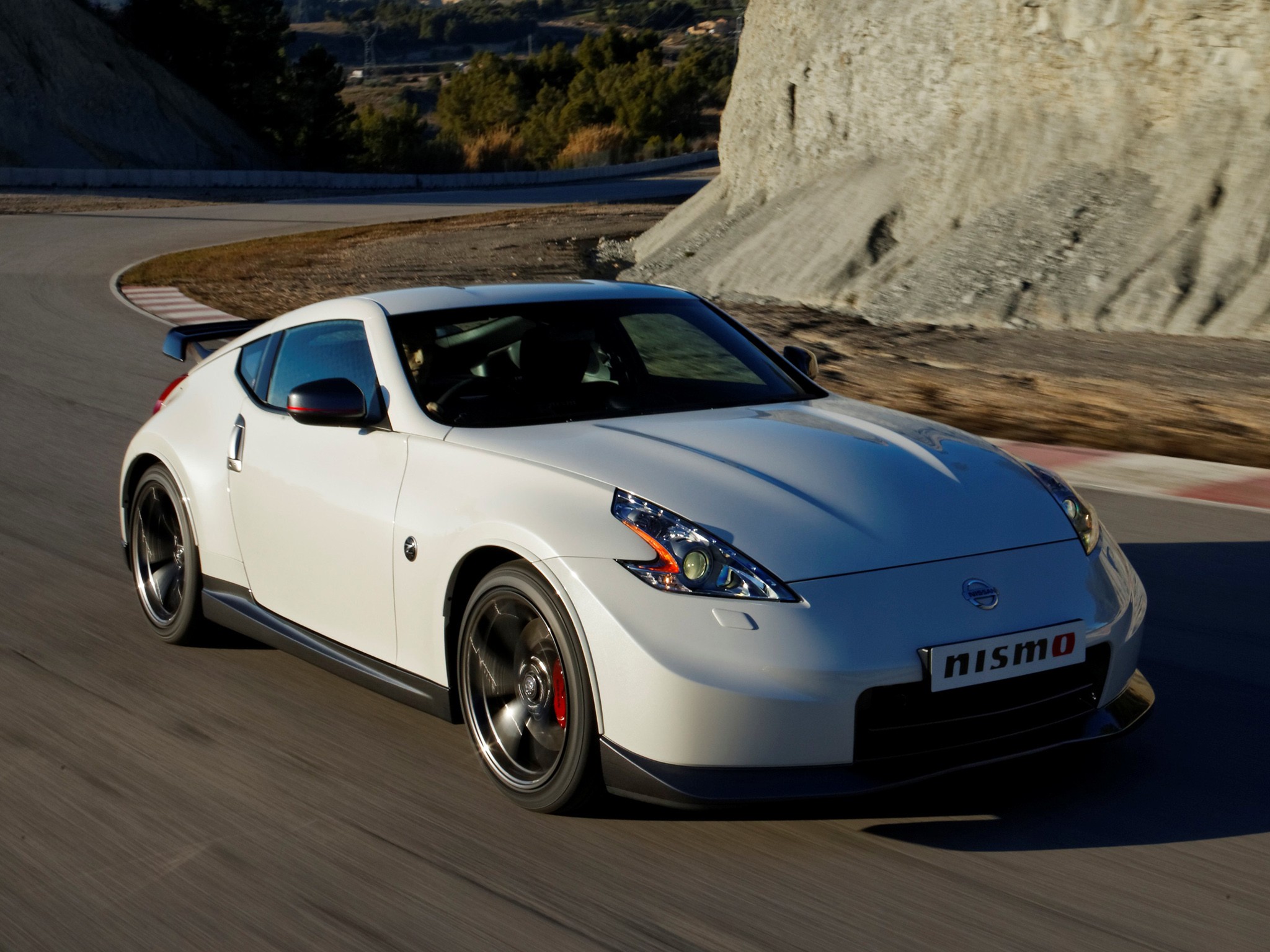 Nissan 370Z Nismo photo 18