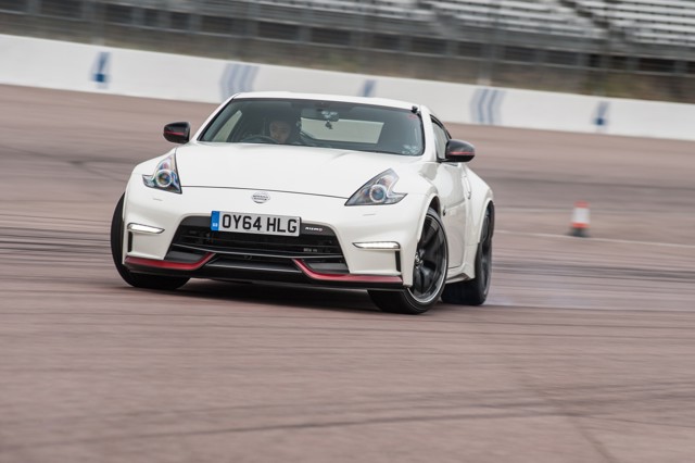 Nissan 370Z Nismo photo 3