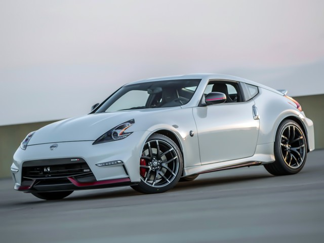 Nissan 370Z Nismo photo 11