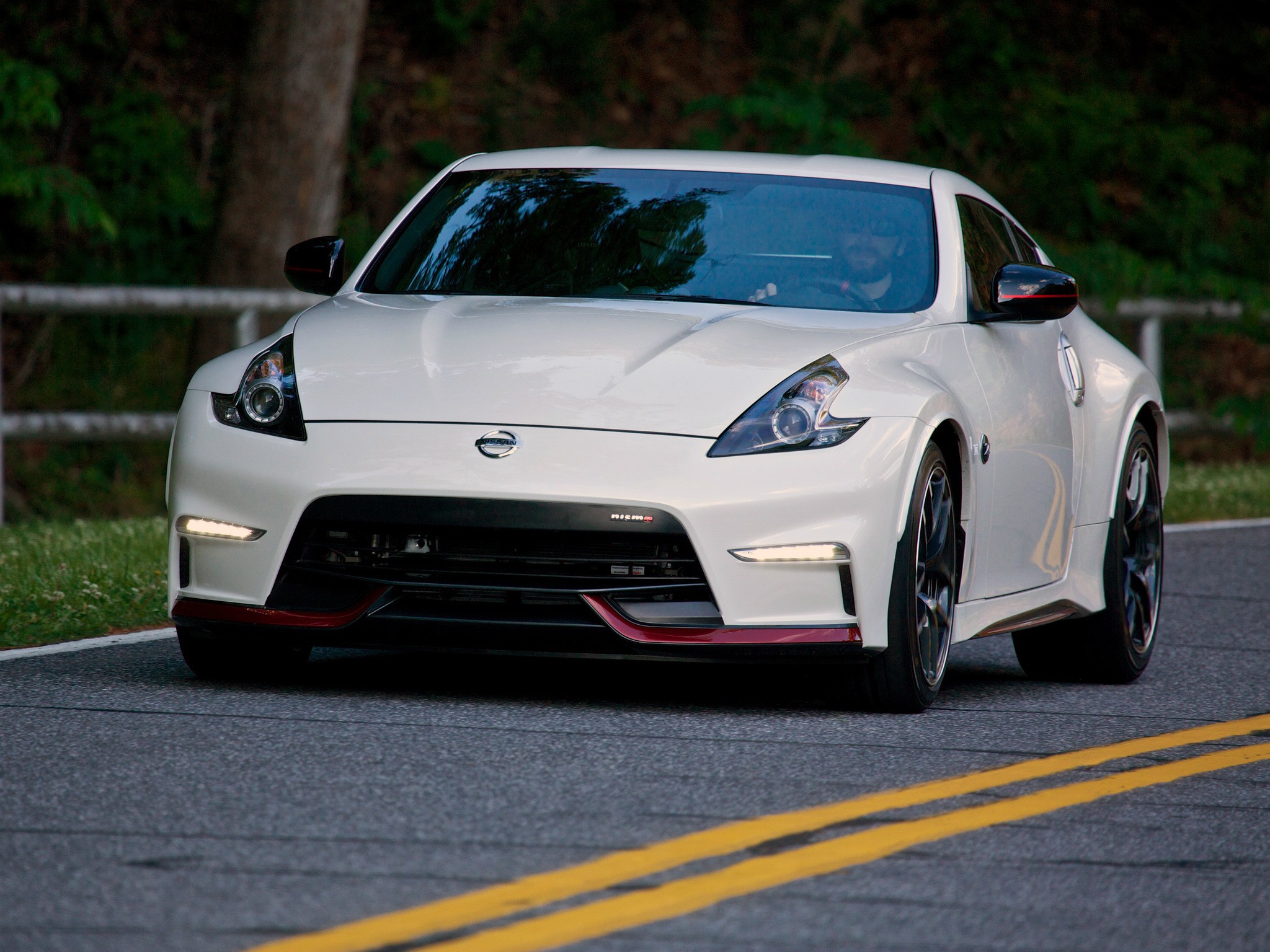 Nissan 370Z Nismo photo 17