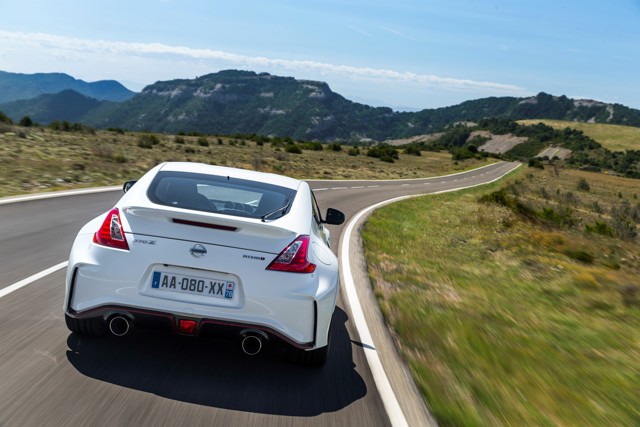 Nissan 370Z Nismo photo 33