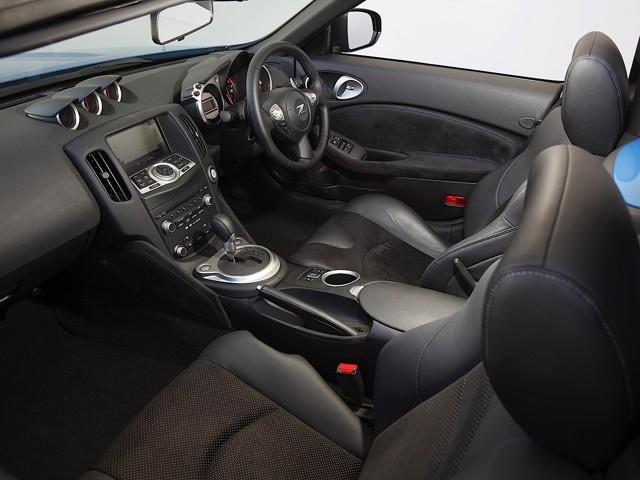 Nissan 370Z Roadster photo 71