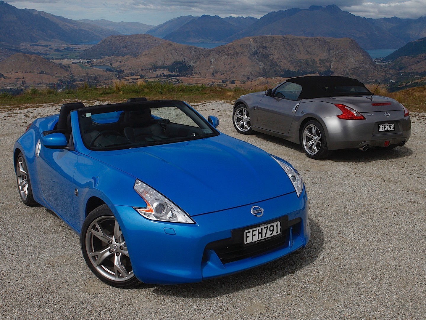 Nissan 370Z Roadster photo 18