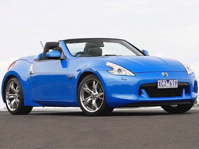 Nissan 370Z Roadster photo 29