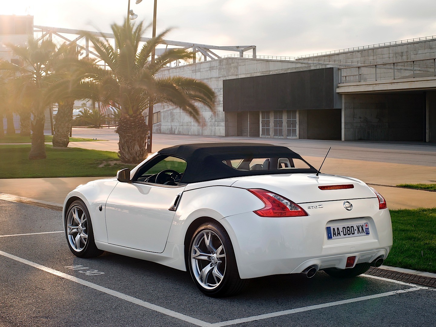 Nissan 370Z Roadster photo 46