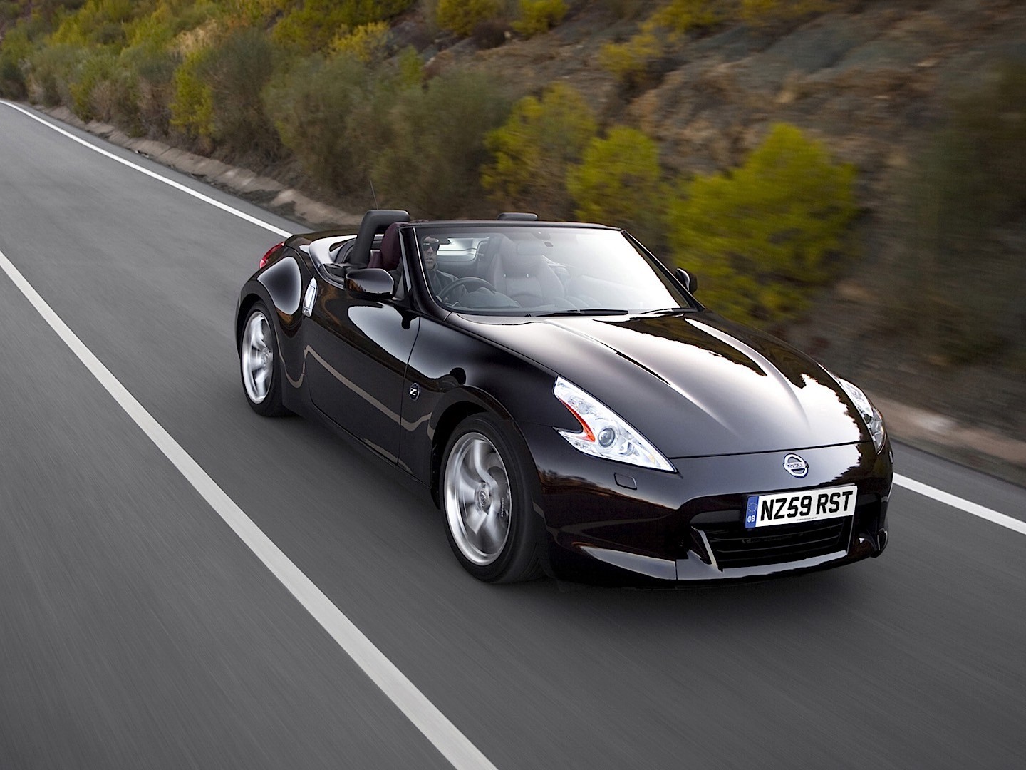 Nissan 370Z Roadster photo 52
