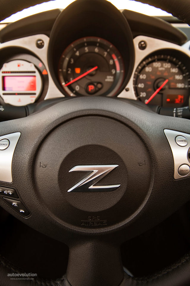 Nissan 370Z Roadster photo 61