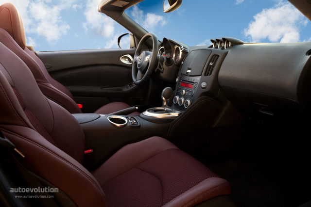 Nissan 370Z Roadster photo 64