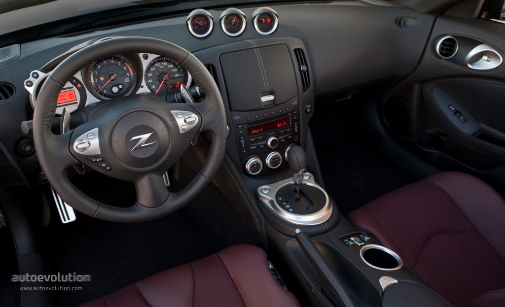 Nissan 370Z Roadster photo 65