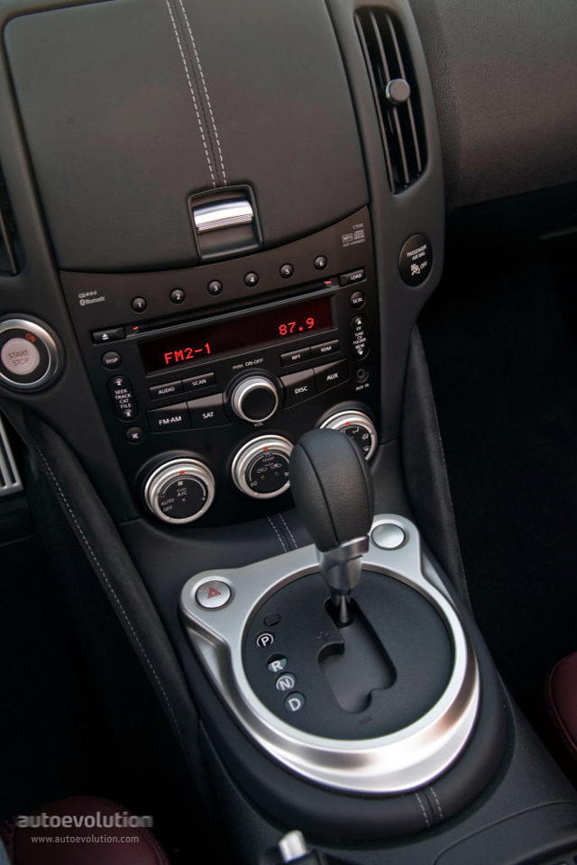 Nissan 370Z Roadster photo 67