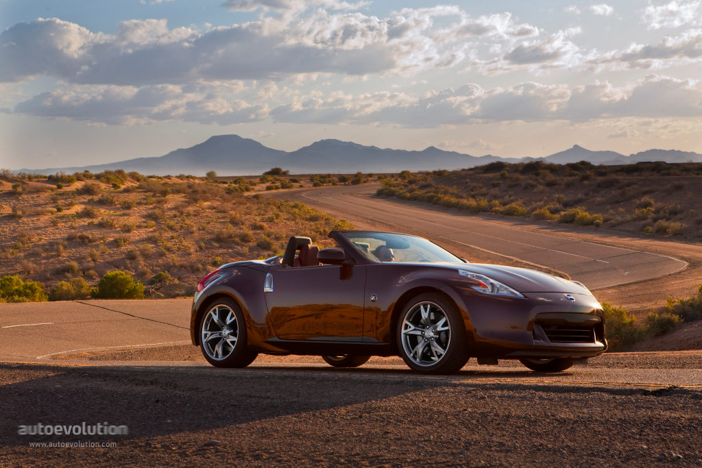 Nissan 370Z Roadster photo 6