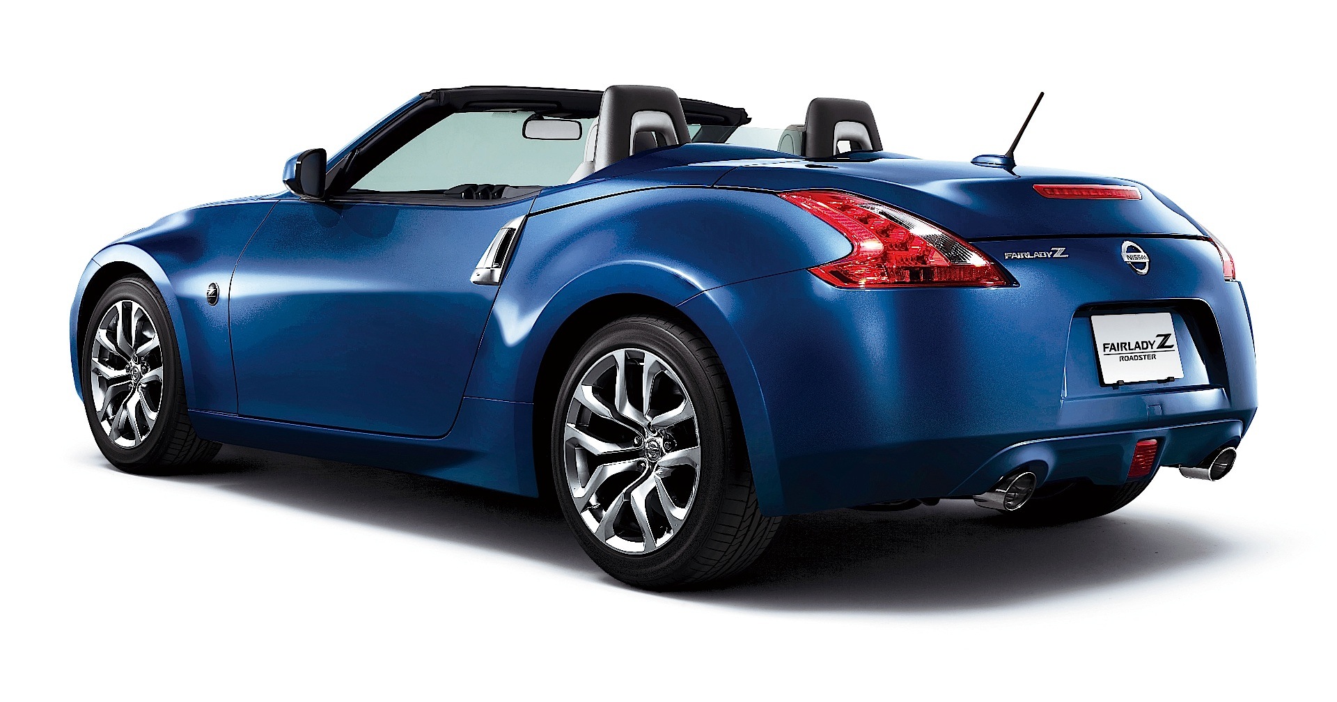 Nissan 370Z Roadster photo 5