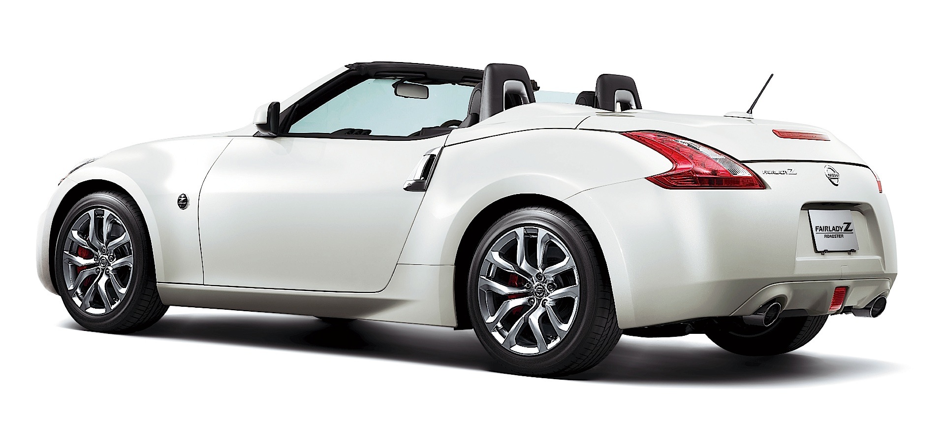 Nissan 370Z Roadster photo 13