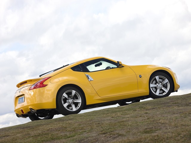 Nissan 370Z photo 105