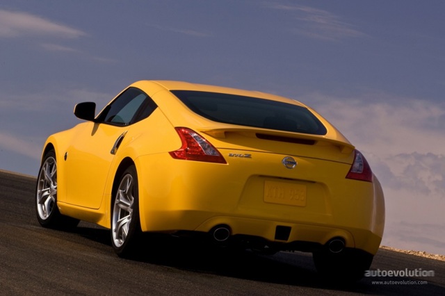 Nissan 370Z photo 13