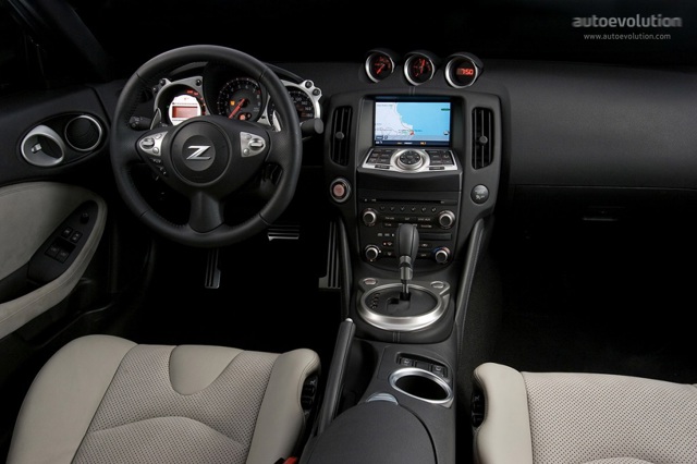 Nissan 370Z photo 110
