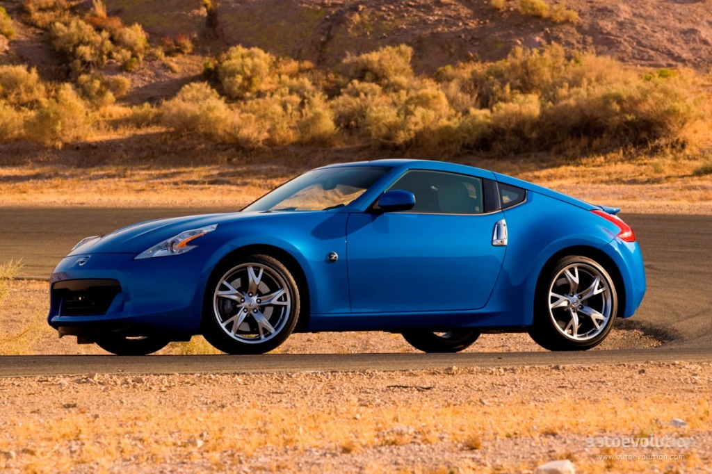 Nissan 370Z photo 5