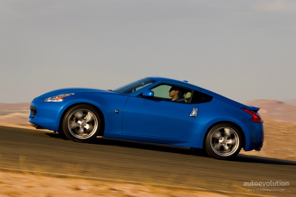 Nissan 370Z photo 6