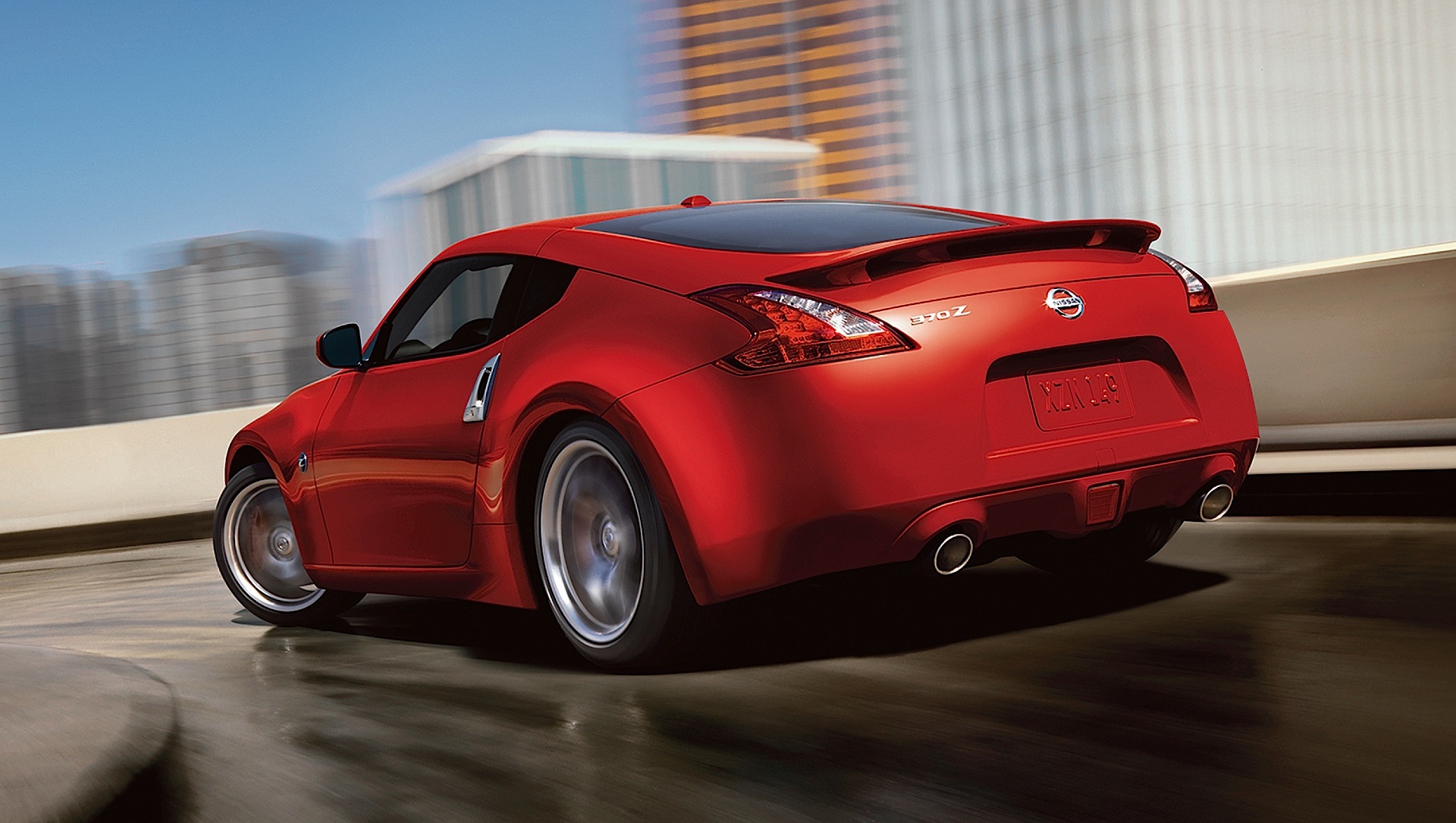 Nissan 370Z photo 2