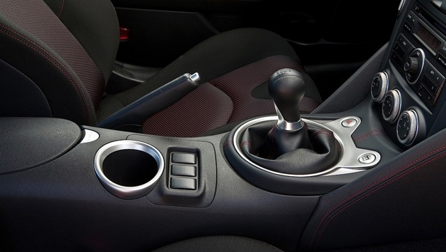 Nissan 370Z photo 37