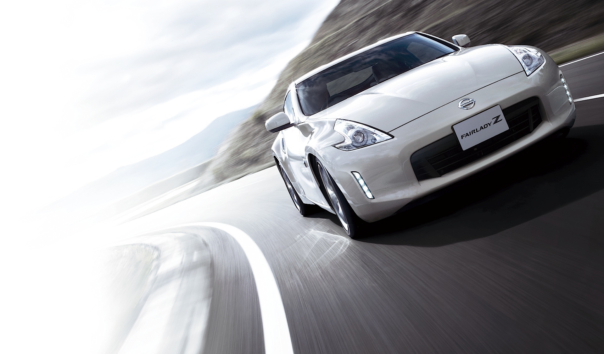 Nissan 370Z photo 13