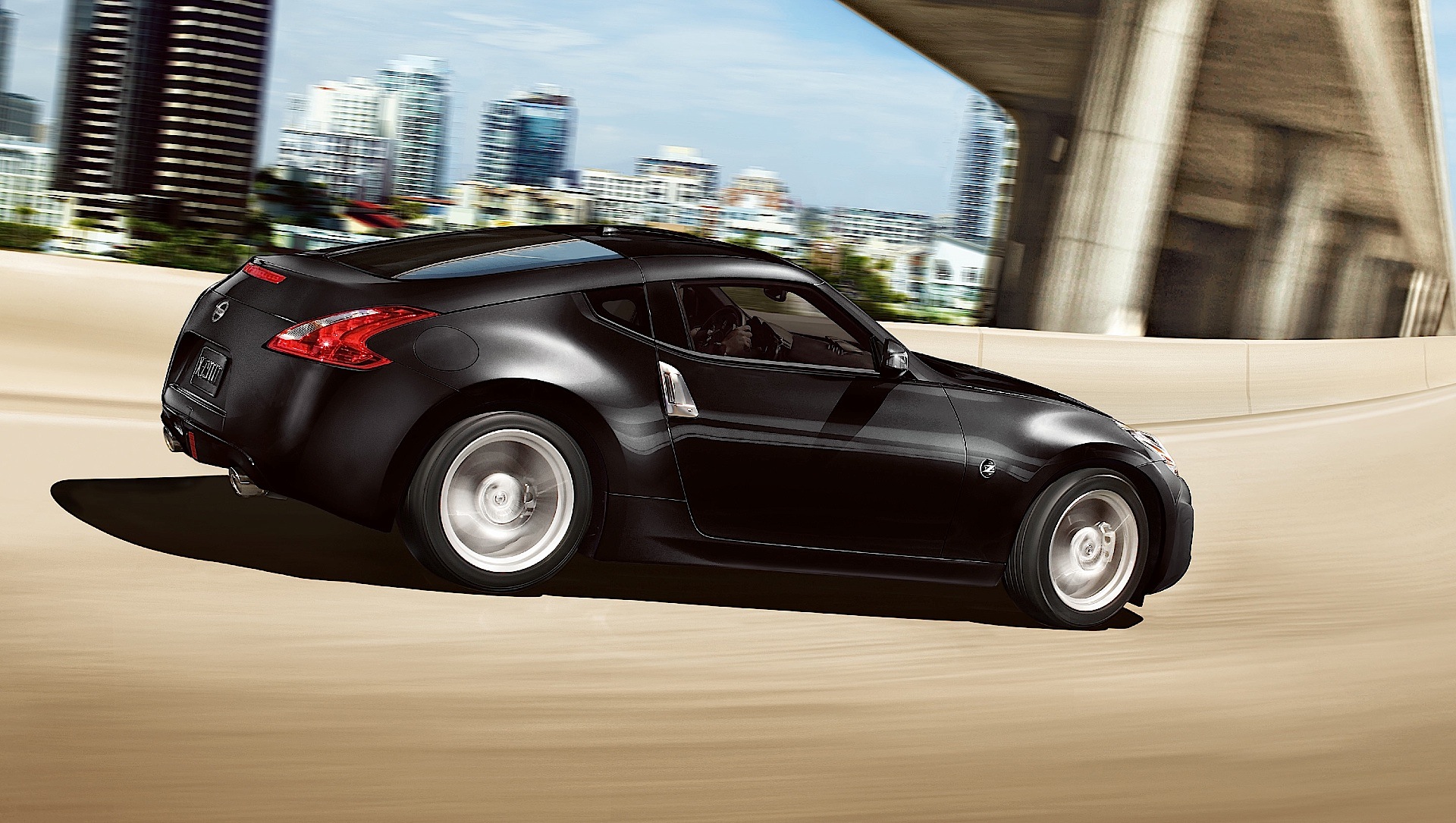 Nissan 370Z photo 4