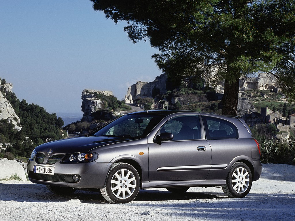 Nissan Almera / Pulsar 3 Doors photo 7