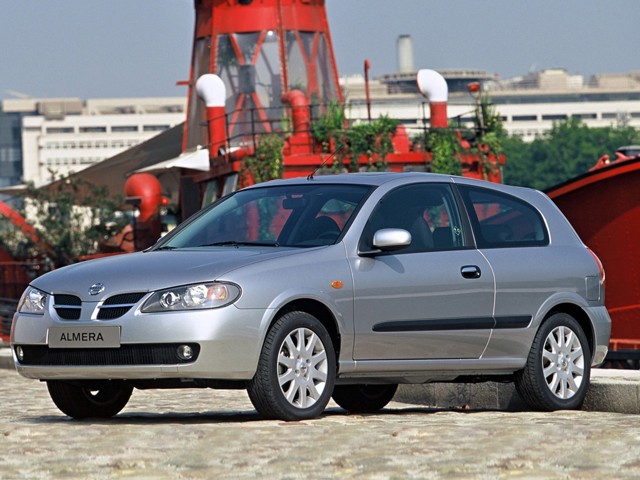 Nissan Almera / Pulsar 3 Doors photo 8