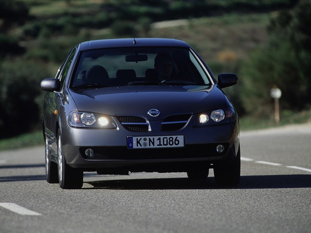 Nissan Almera / Pulsar 3 Doors photo 9