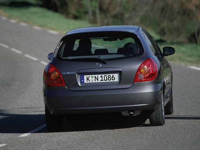 Nissan Almera / Pulsar 3 Doors photo 11