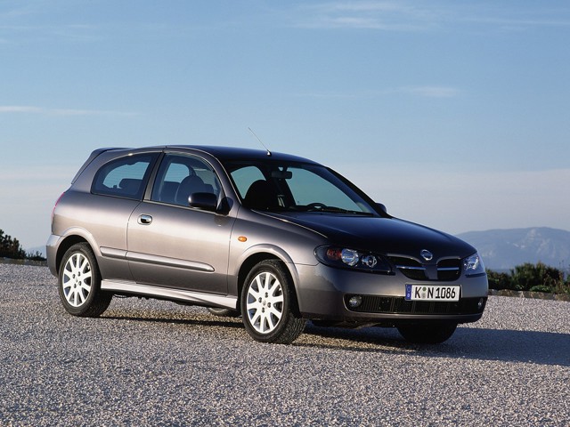 Nissan Almera / Pulsar 3 Doors photo 14