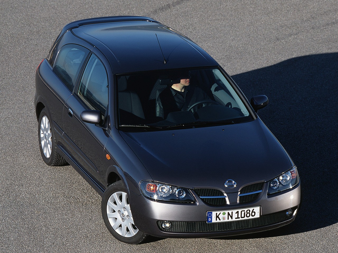 Nissan Almera / Pulsar 3 Doors photo 15