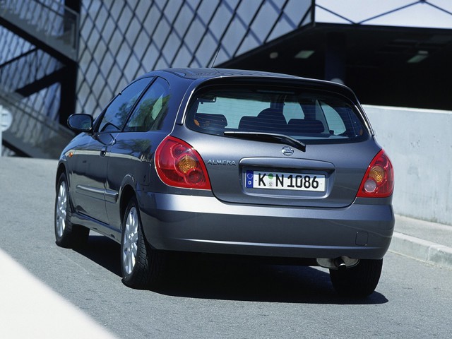 Nissan Almera / Pulsar 3 Doors photo 16