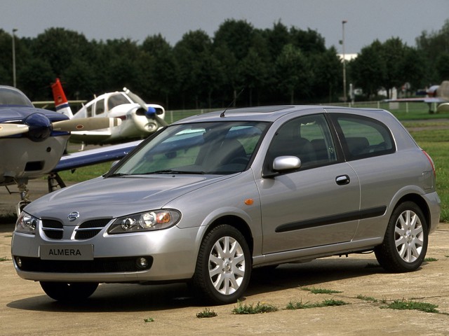 Nissan Almera / Pulsar 3 Doors photo 18