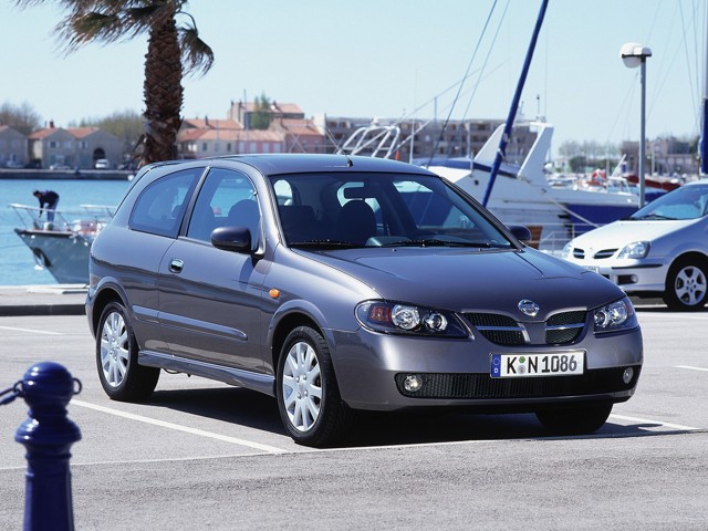 Nissan Almera / Pulsar 3 Doors photo 19
