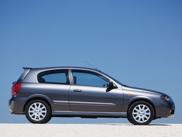 Nissan Almera / Pulsar 3 Doors photo 24