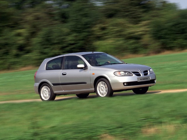 Nissan Almera / Pulsar 3 Doors photo 4
