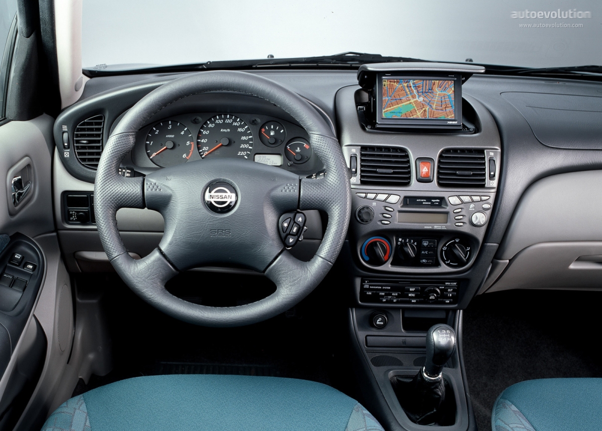 Nissan Almera / Pulsar 3 Doors photo 27