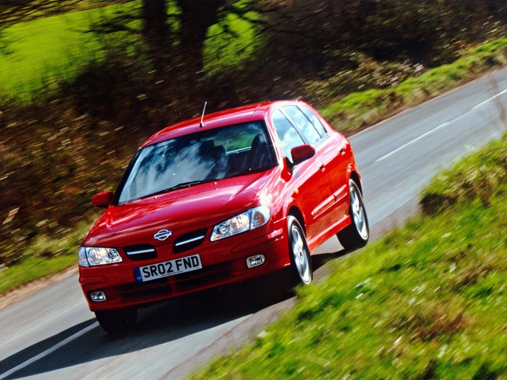 Nissan Almera / Pulsar 5 Doors photo 4