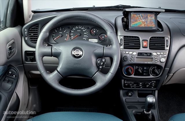 Nissan Almera / Pulsar 5 Doors photo 11