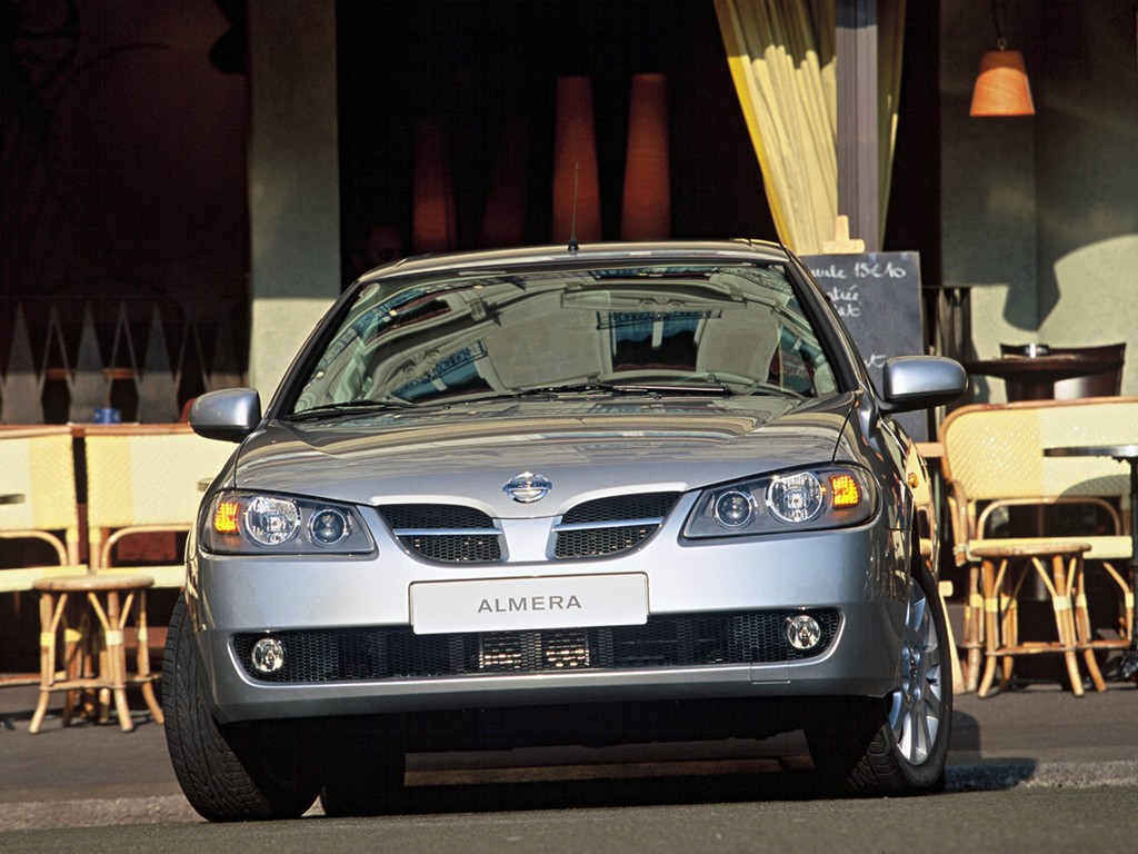 Nissan Almera / Pulsar 5 Doors photo 9
