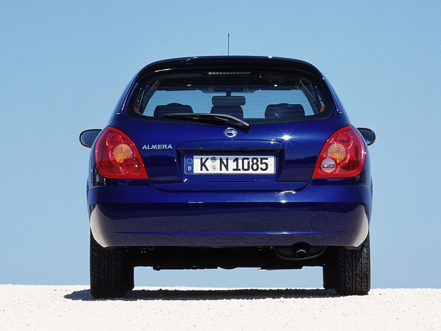 Nissan Almera / Pulsar 5 Doors photo 11