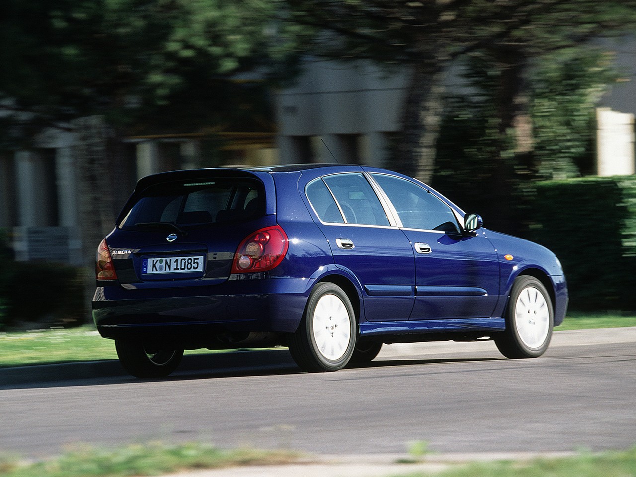 Nissan Almera / Pulsar 5 Doors photo 13