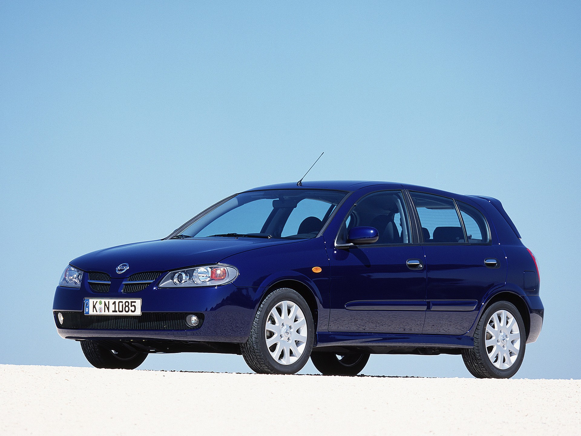 Nissan Almera / Pulsar 5 Doors photo 25