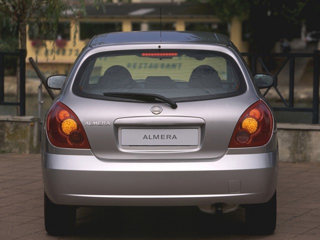 Nissan Almera / Pulsar 5 Doors photo 28
