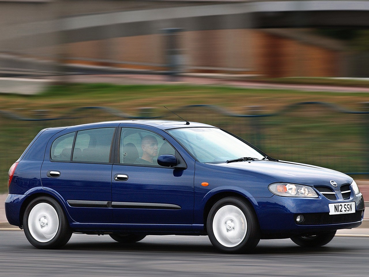 Nissan Almera / Pulsar 5 Doors photo 31