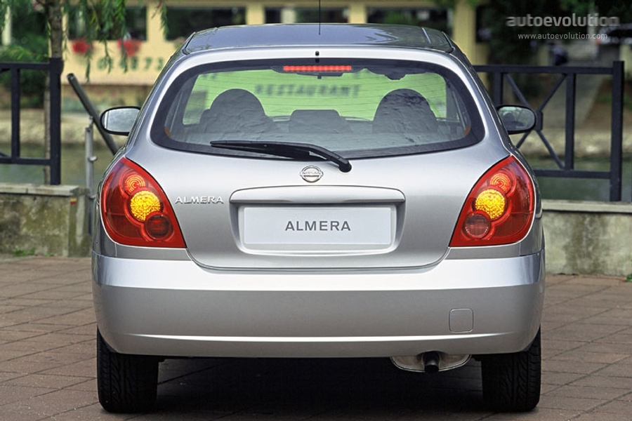 Nissan Almera / Pulsar 5 Doors photo 4